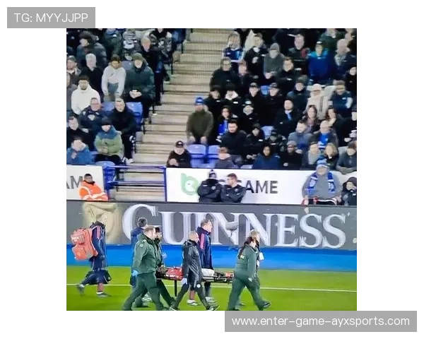 曼联节奏变化明显，防线难以适应