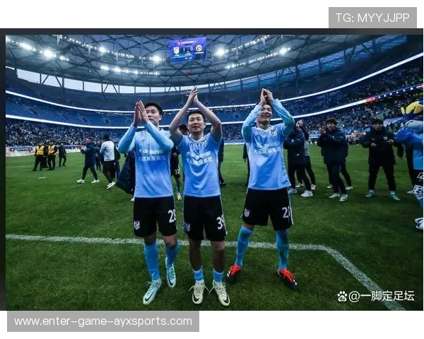 斯坦丘正式加盟大连英博，掌控中场定位球